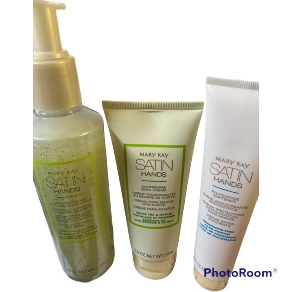 Mary Kay Fragrance Free Satin Hands Pampering Set - Picture 2 of 2
